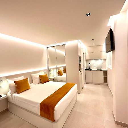 Suite Ron In Marina 2 People Puerto Deportivo Бенальмадена Екстер'єр фото